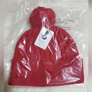 NWT $58 Lululemon Women’s Cable Knit Pom Beanie - RED - One Size
